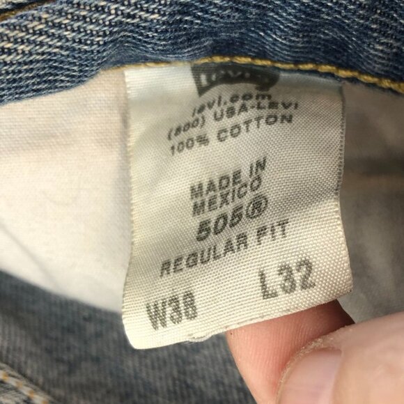 Levis Mens 505 Mens Jeans Size 38x32 Hemmed to 38x26 Straight - Picture 3 of 16